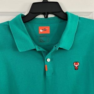Green Tiger Woods Nike golf shirt